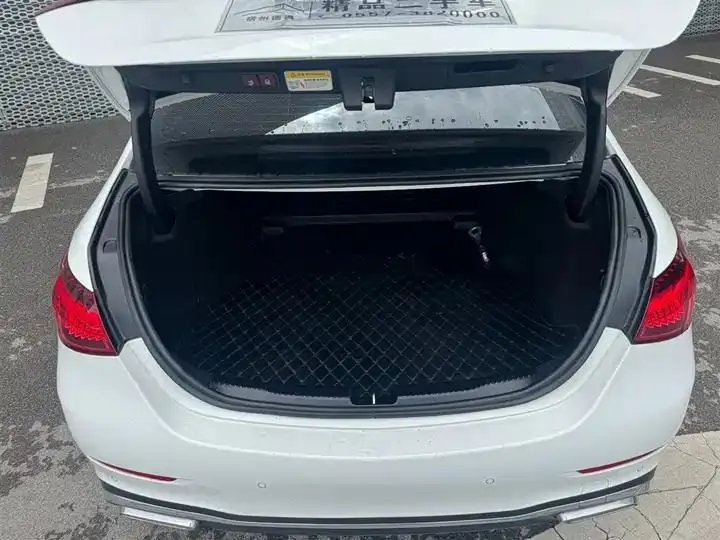 Mercedes Benz C- Class 2023 C 260 L Sport Edition 16