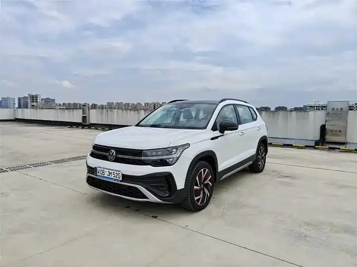 Tuyue 2024 300TSI Two-Wheel-Drive Moon Luxury Edition - View 1