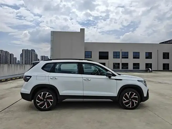 Tuyue 2024 300TSI Two-Wheel-Drive Moon Luxury Edition 4
