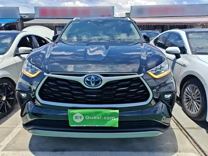 Highlander 2022 Dual Engine 2.5L 4-wheel Drive Premium Edition 7-seat 3