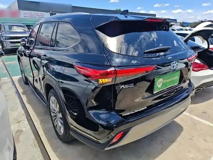 Highlander 2022 Dual Engine 2.5L 4-wheel Drive Premium Edition 7-seat 5