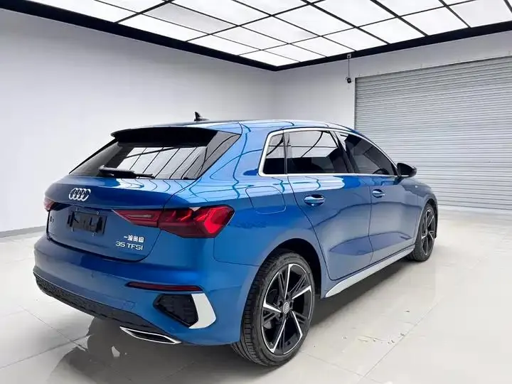 Audi A3 2021 model Sportback 35 TFSI Fashion Sport version 4