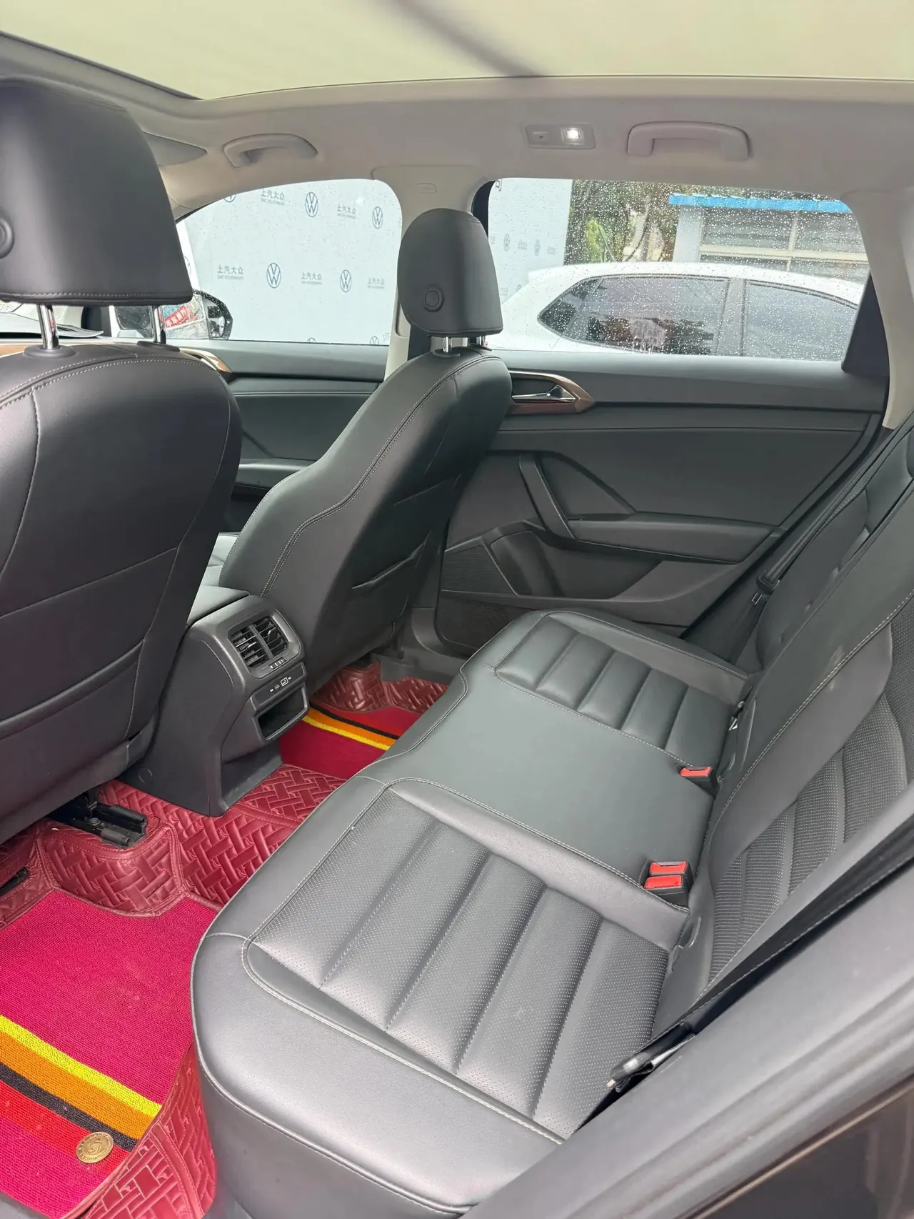 Tougu 2022 280TSI Two-Wheel-Drive Luxury Edition 3