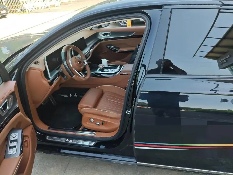 HongQi H9 2024 2.0T Flag Chang Deluxe Business Edition 4