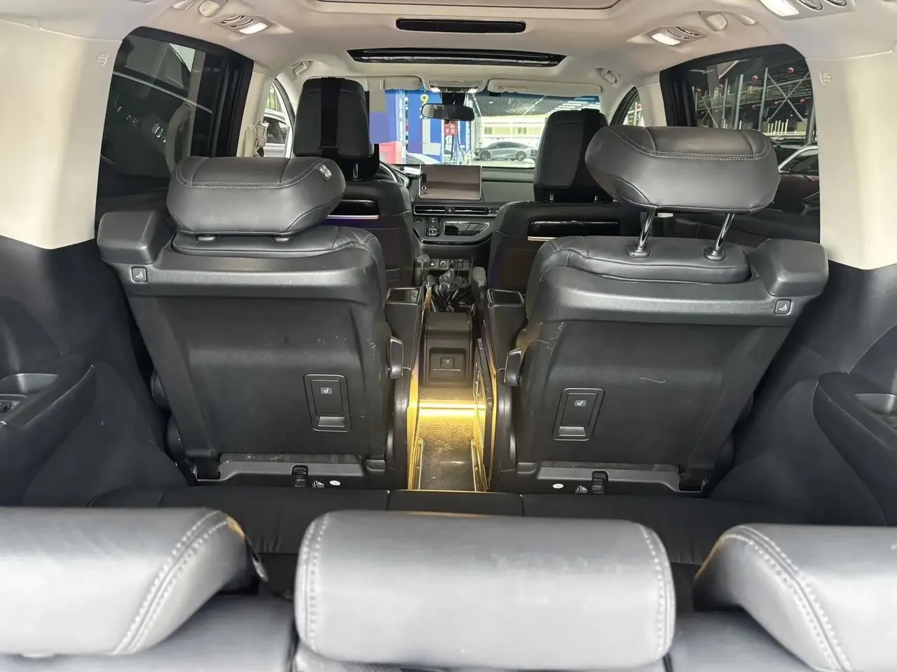 Elysion 2022 2.0L e:HEV Luxury Edition 5