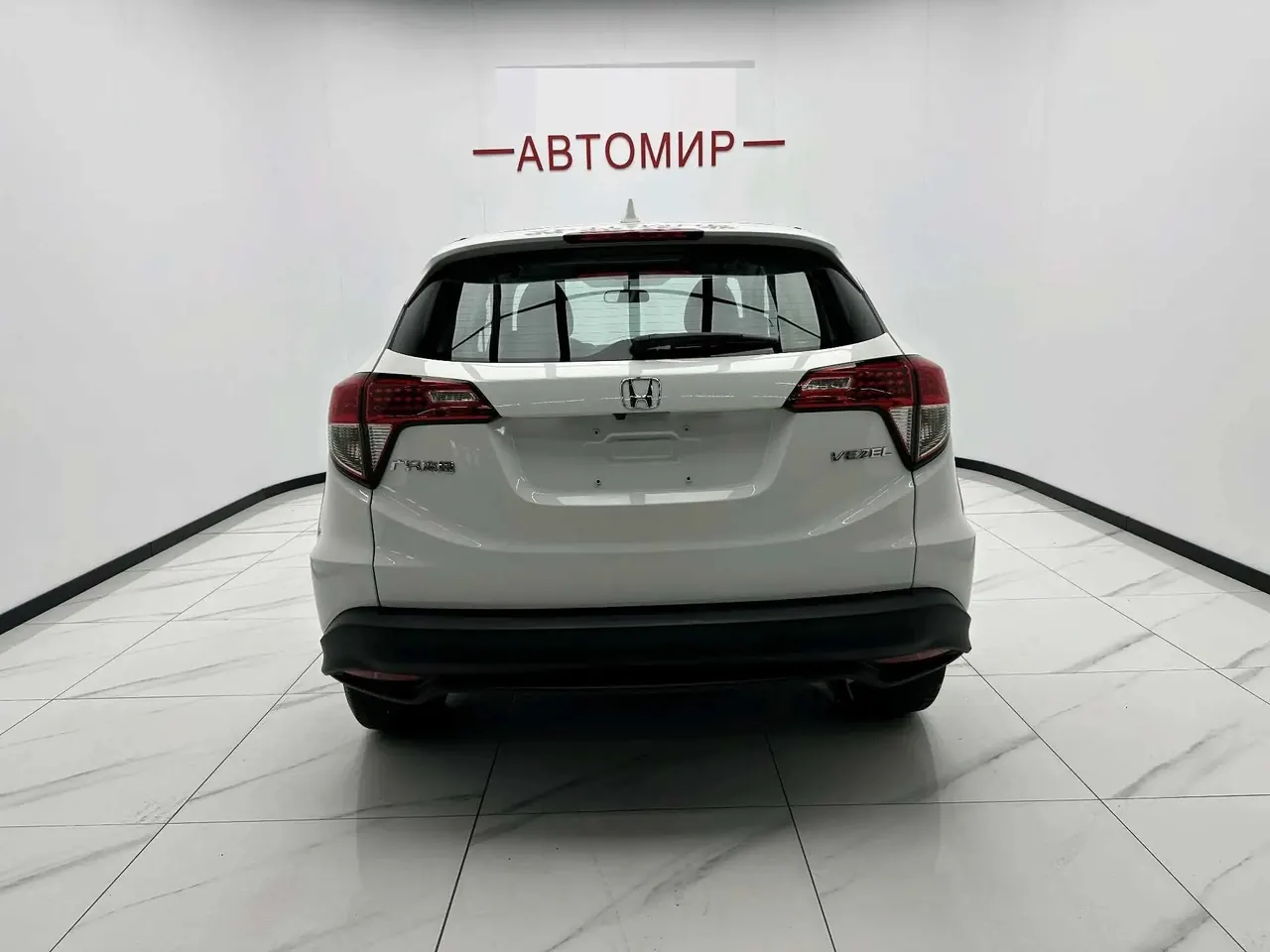 Vezel 2020 1.5L CVT Pioneer Edition 10