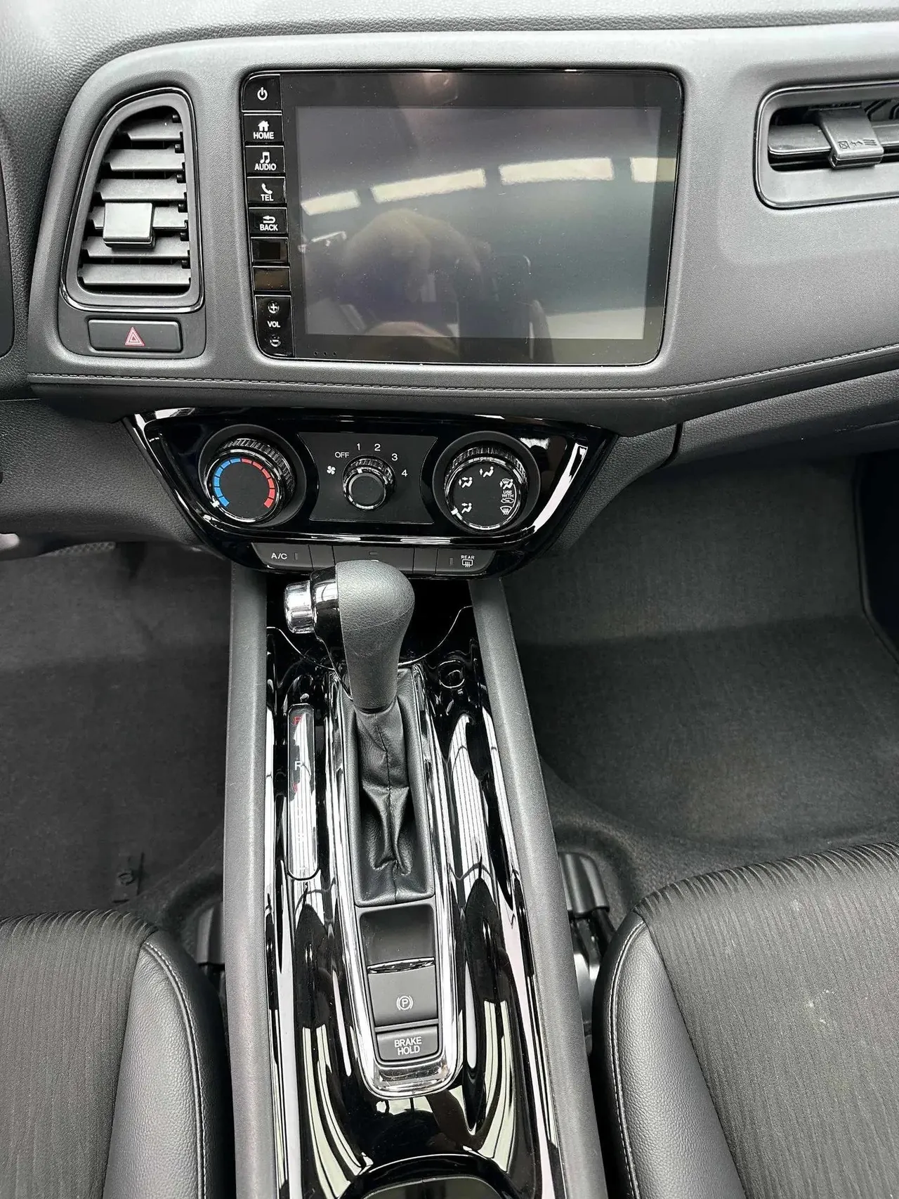 Vezel 2020 1.5L CVT Pioneer Edition 14