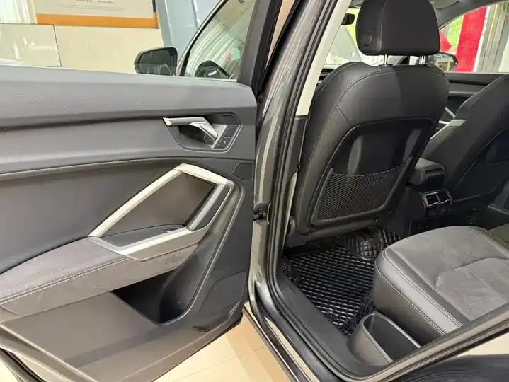 Audi Q3 2023 35 TFSI Fashion Dynamic (1.4T) 11