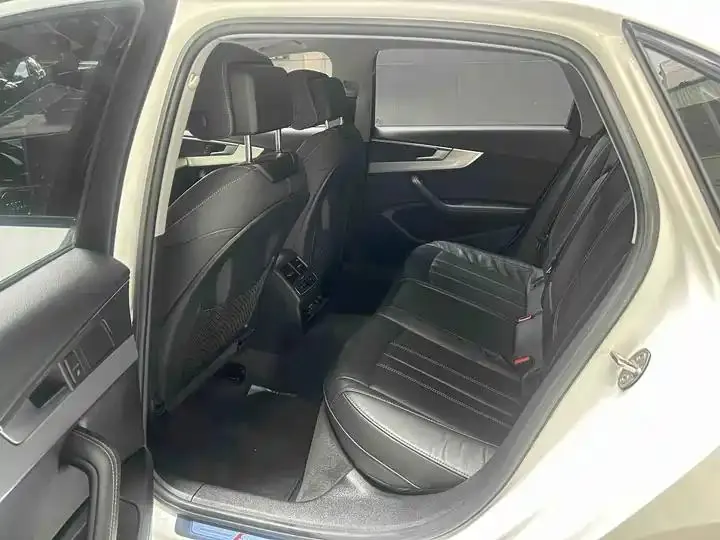 Audi A4L 2022 model, 40 TFSI Luxury Dynamic Edition 9