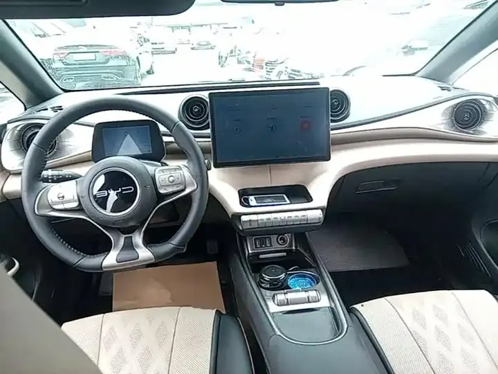 Dolphin 2023 420km Free Edition 6