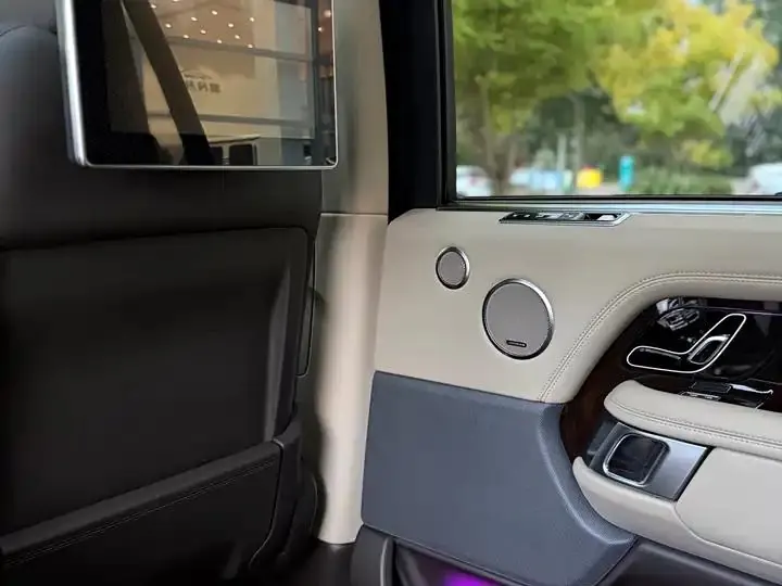 Range Rover 2021 3.0 L6 Hands-on Lengthen Classic Edition 17