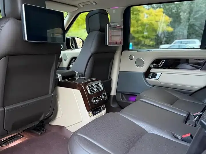 Range Rover 2021 3.0 L6 Hands-on Lengthen Classic Edition 9