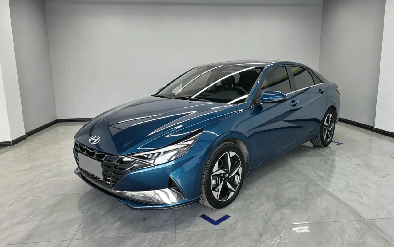 Elantra 2021 1.5L CVT Luxury Edition - View 1