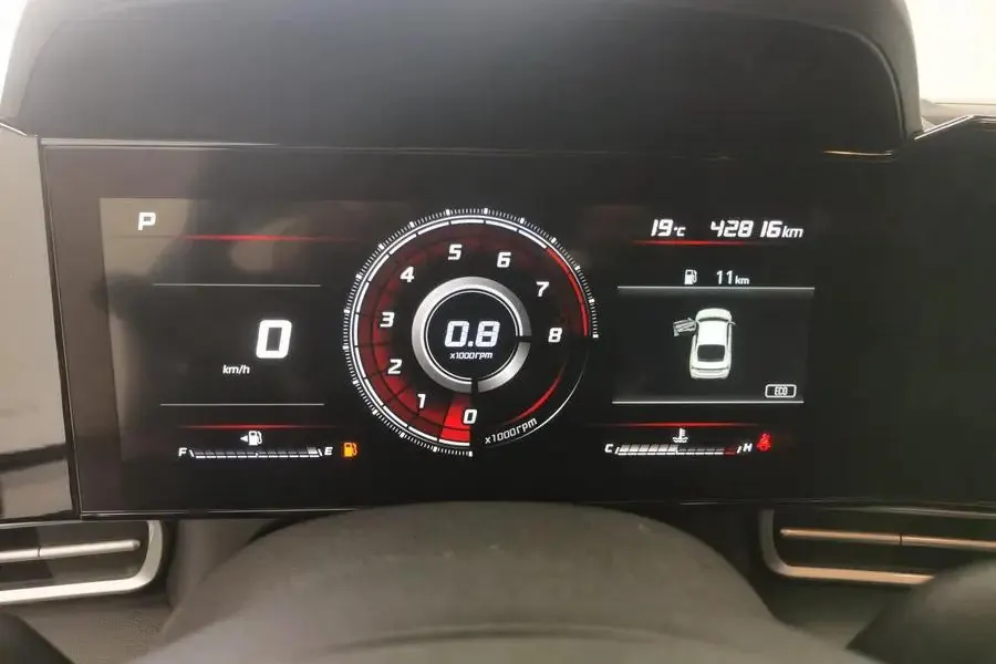 Elantra 2021 1.5L CVT Luxury Edition 17