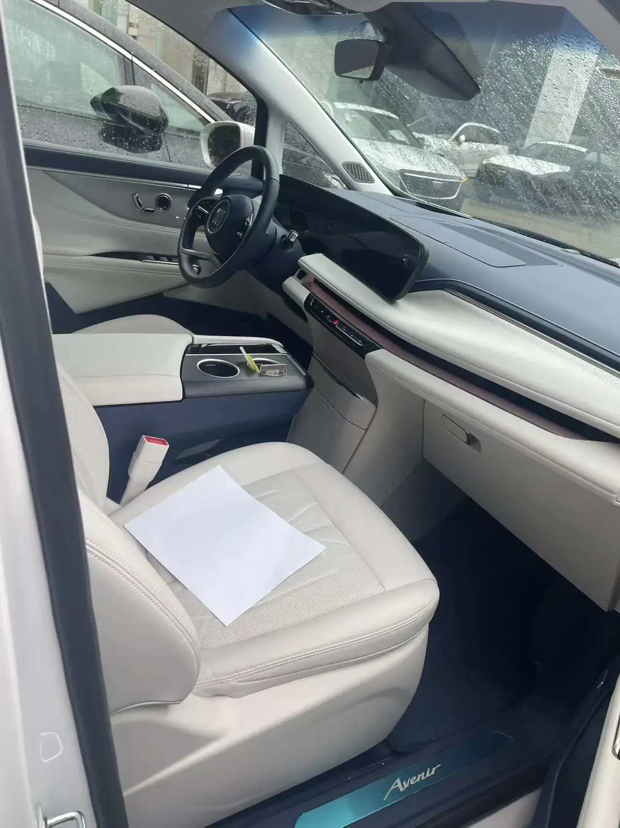 Buick GL8 New Energy 2024 Lu Zun Luxury Edition 6 2
