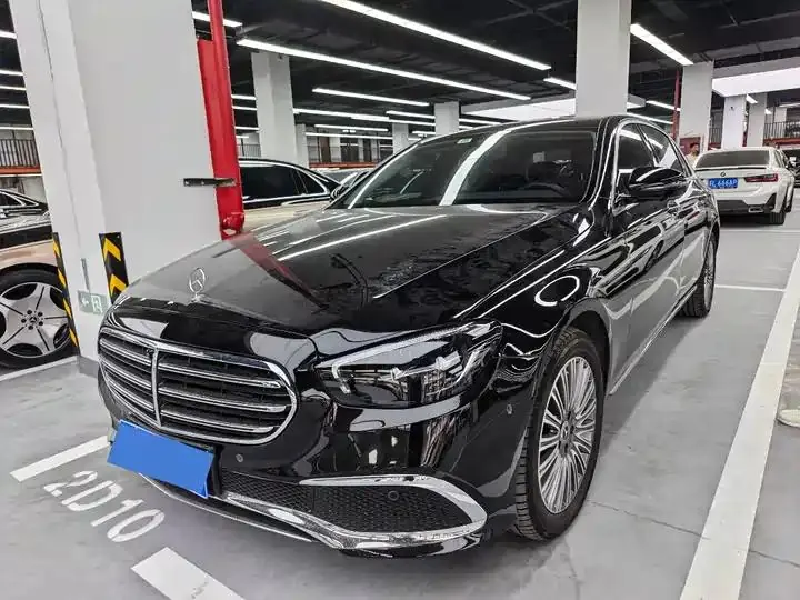 Mercedes Benz E-Class 2023 to E 300 L Sports Fashion - View 1