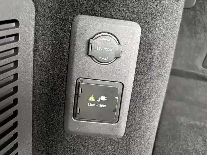 AITO M5 2022 extended range four-wheel drive performance version 26
