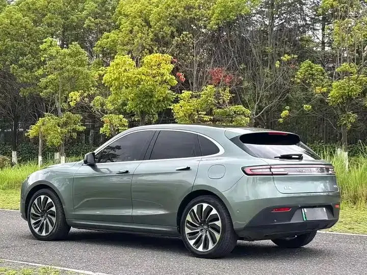 AITO M5 2022 extended range four-wheel drive performance version 6