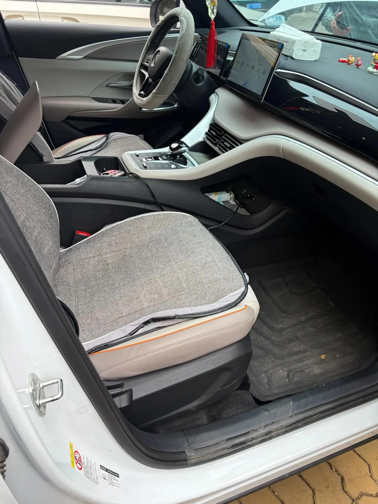 BYD Song Pro New Energy 2024 Model Song Pro DM-i 1.5 CVT Honor Edition Navigation Version 71km Automatic 8