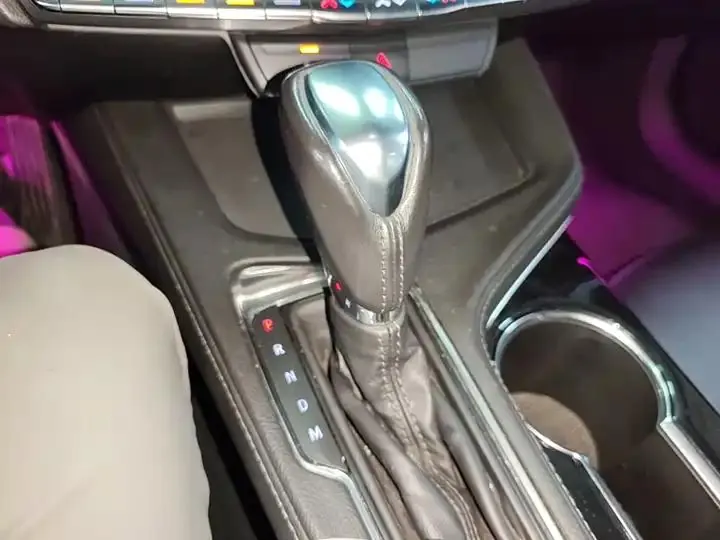 Cadillac CT4 2020 28T Luxury Model 14