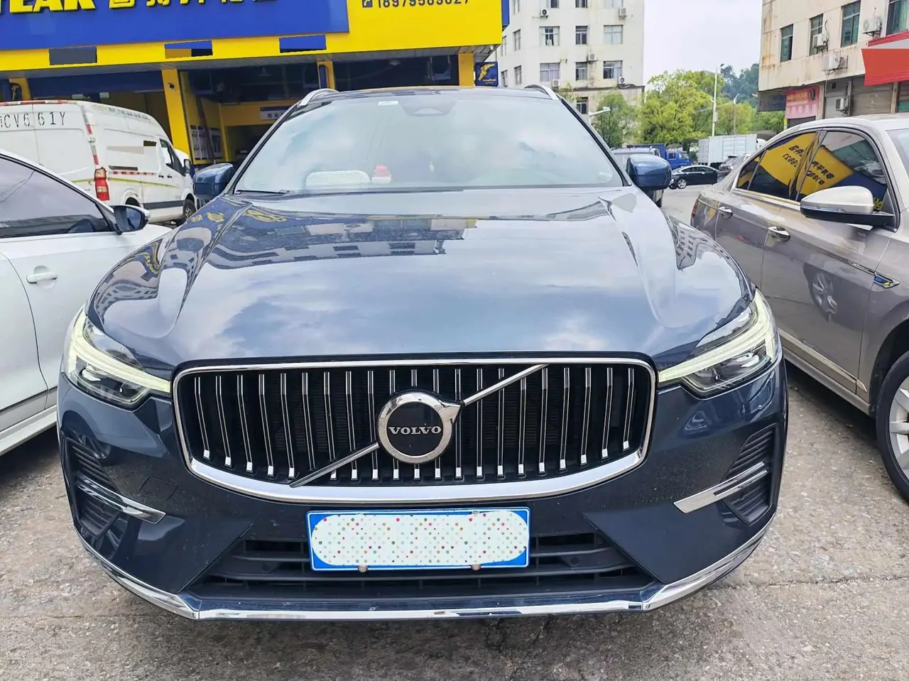 Volvo XC60 2022 B5 All-Wheel Drive Intelligent Luxury Edition 2