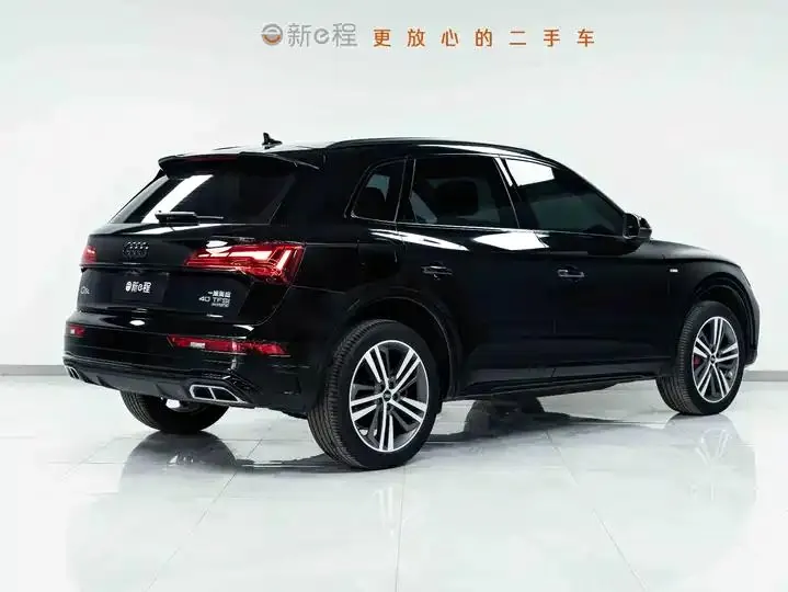 Audi Q5L 2024 40 TFSI luxury dynamic 6