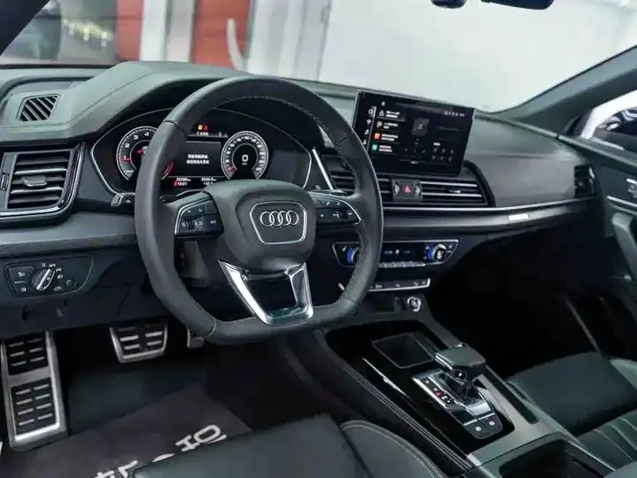 Audi Q5L 2024 40 TFSI luxury dynamic 7