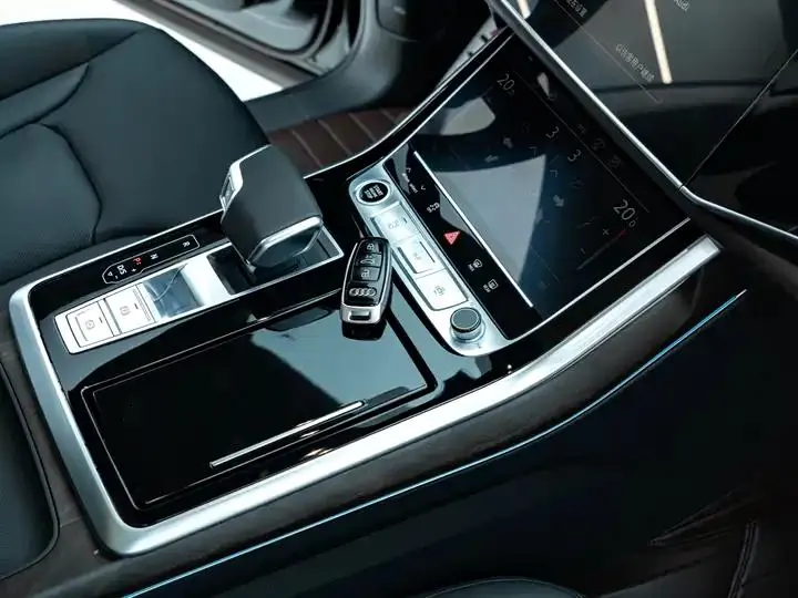 Audi Q8 2022 55 TFSI Enjoy Dynamic 12