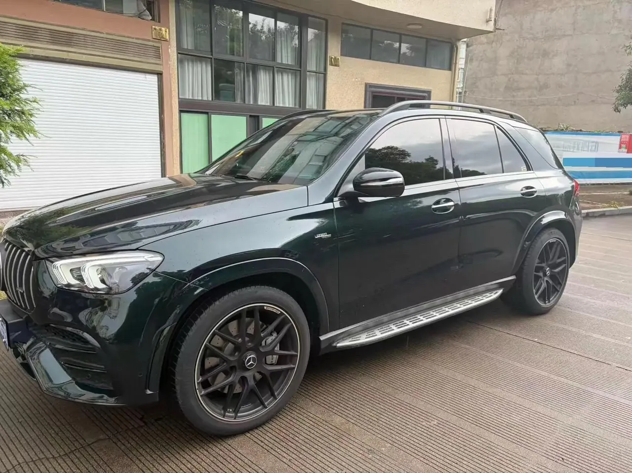 Mercedes Benz GLE AMG 2020 model AMG GLE 53 4MATIC 3