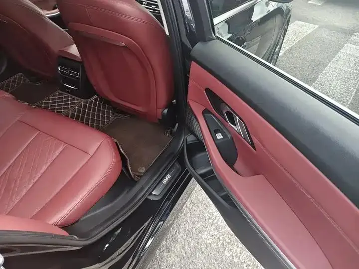 BMW i3 2024 eDrive 35 L 11