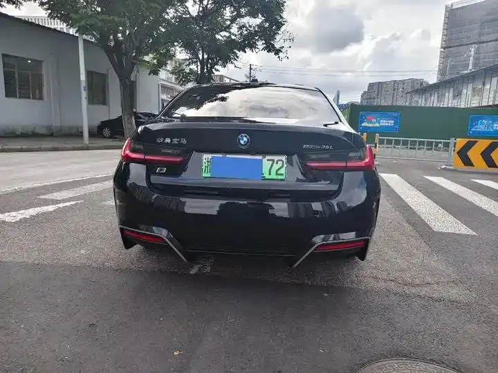 BMW i3 2024 eDrive 35 L 13