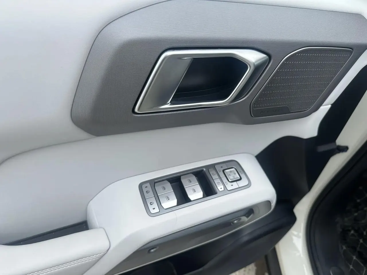 FangChengBao 2025 Titanium 3 501km Four-Wheel Drive Intelligent Driving Max Edition Automatic 10