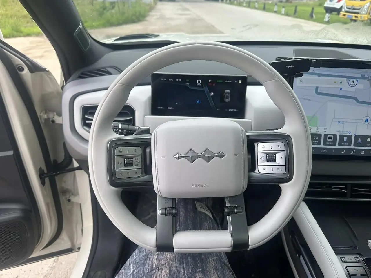 FangChengBao 2025 Titanium 3 501km Four-Wheel Drive Intelligent Driving Max Edition Automatic 12