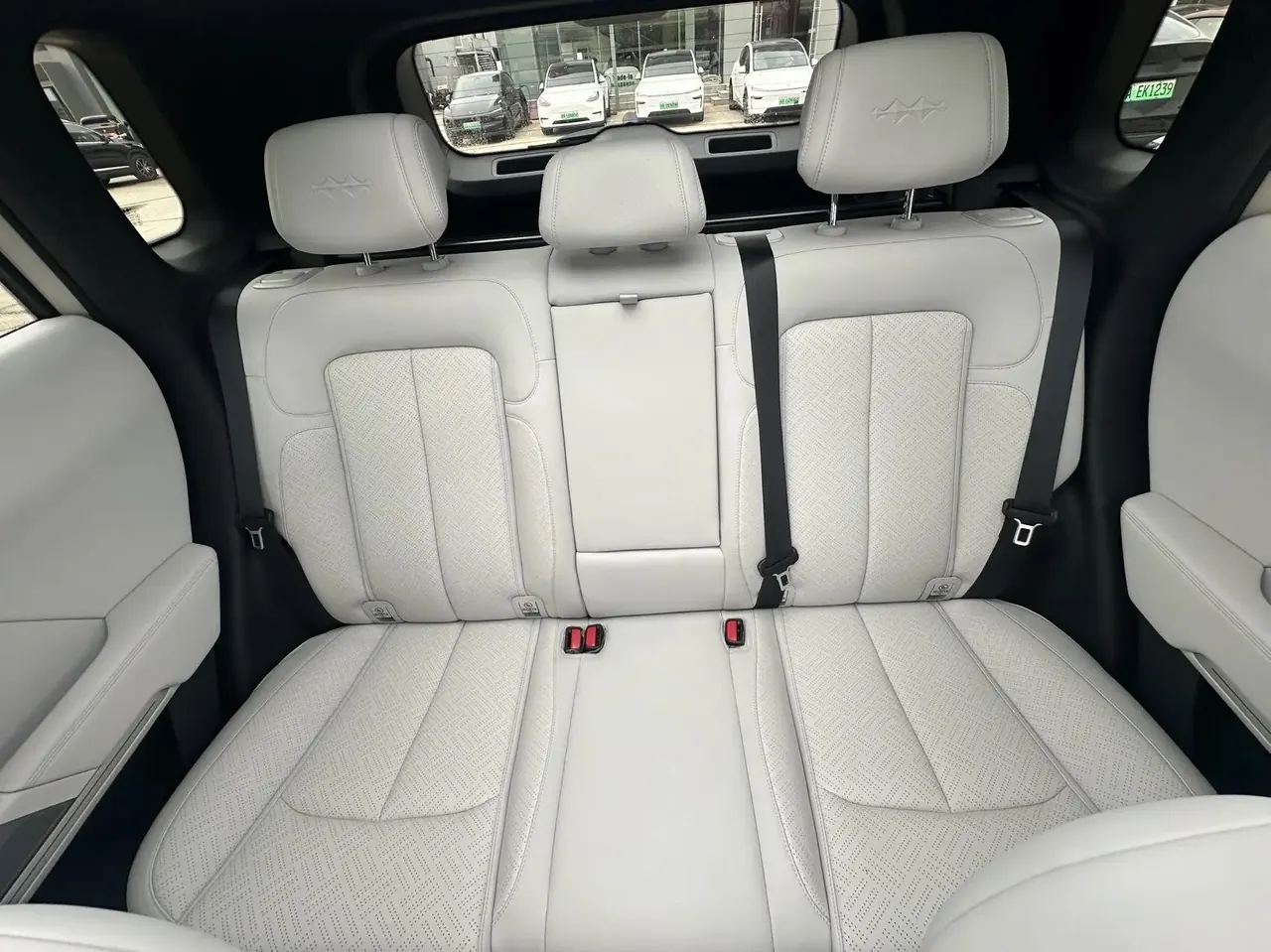 FangChengBao 2025 Titanium 3 501km Four-Wheel Drive Intelligent Driving Max Edition Automatic 14