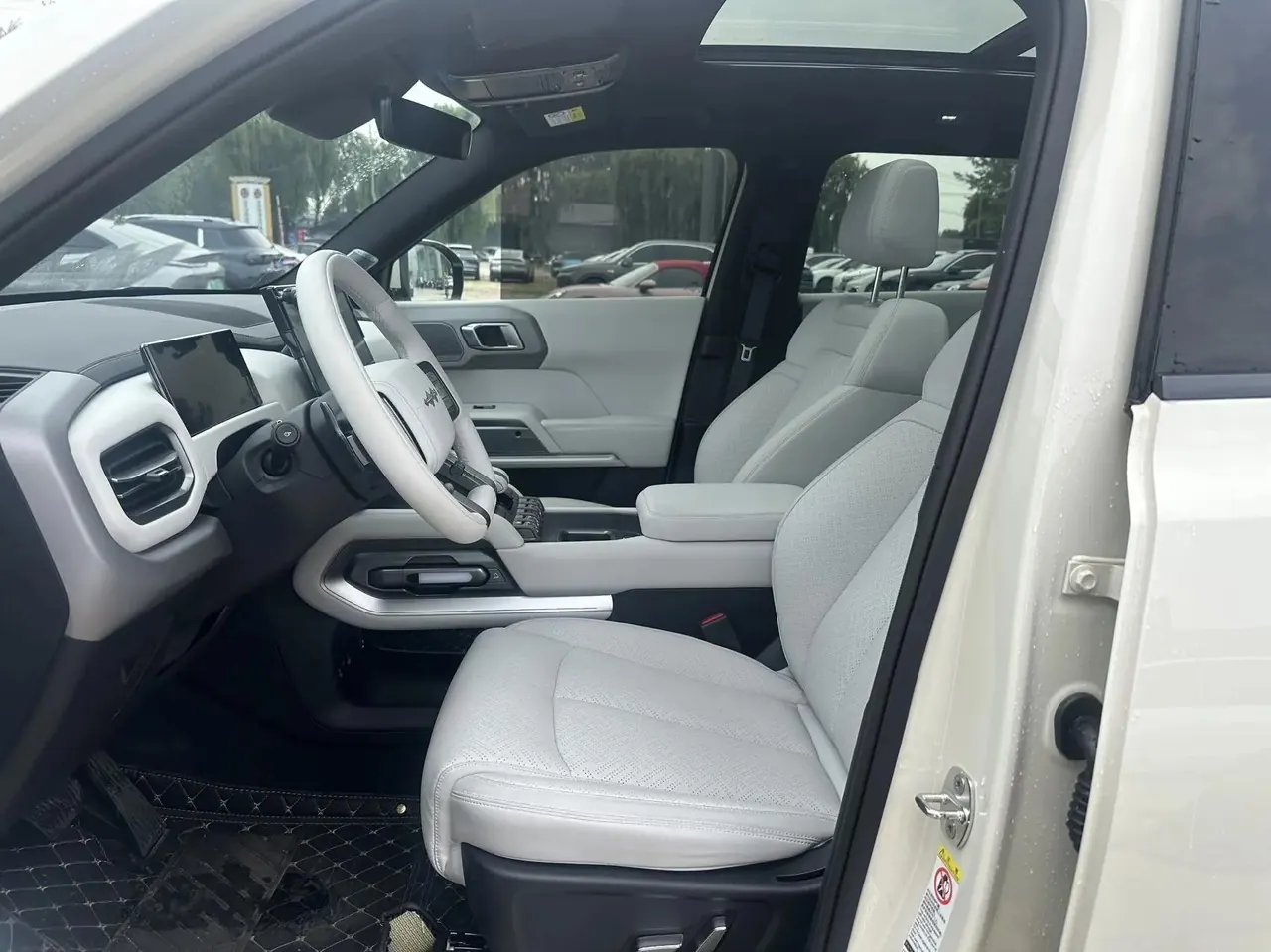 FangChengBao 2025 Titanium 3 501km Four-Wheel Drive Intelligent Driving Max Edition Automatic 8