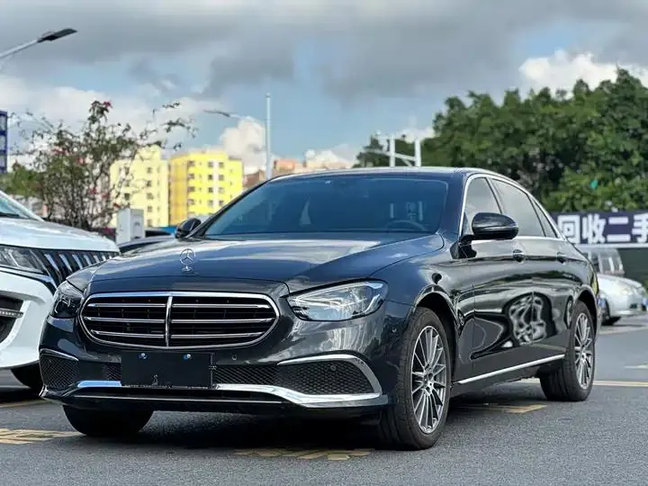 Mercedes Benz Class E 2023 E 260 L - View 1