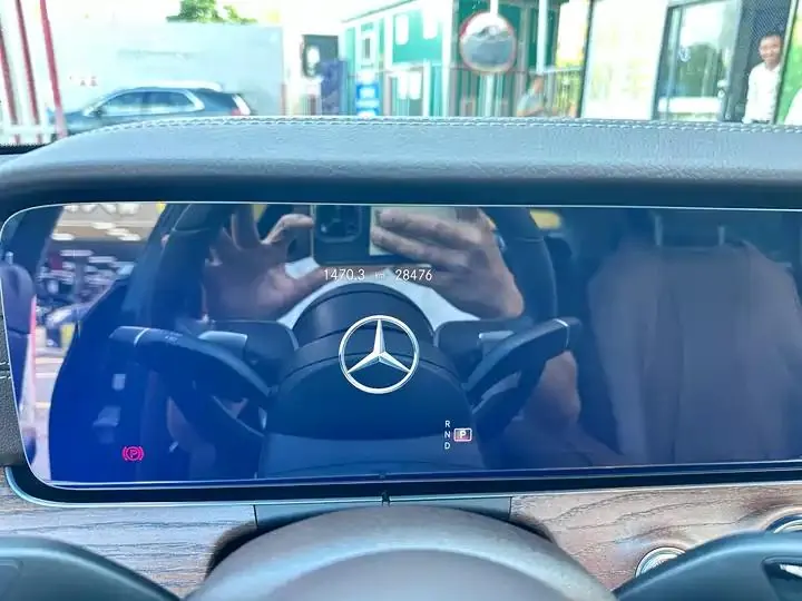 Mercedes Benz Class E 2023 E 260 L 5