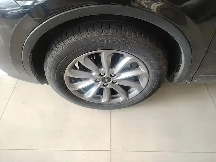 Explorer 2020 2.0T Two‑Wheel Drive Prestige Edition 23