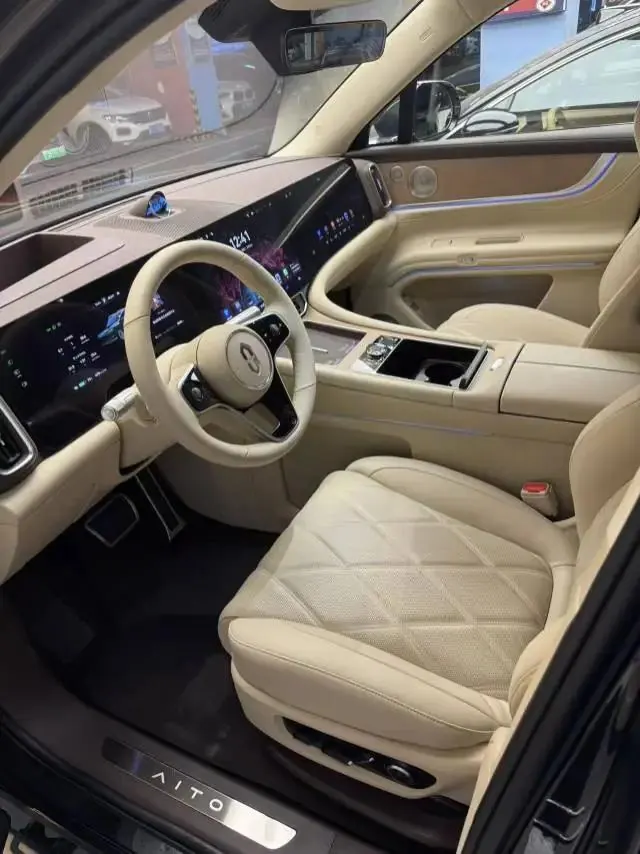 AITO 2025 AITO M9 EV Pure Electric Ultra Edition 100kWh6-seat Edition Automatic Gear 2