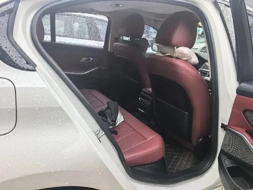 BMW 3 Series 2022 Changed 325i M Sports Night Suit 3