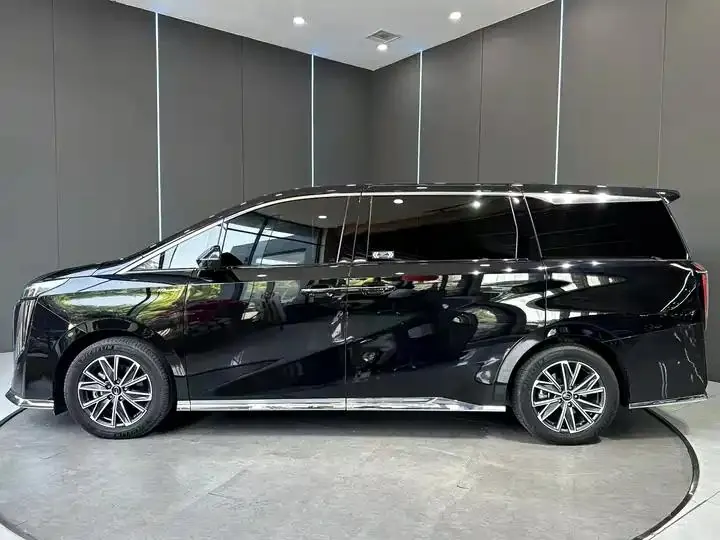 GAC Trumpchi M8 2024 Master Series 400T Supreme Edition 4