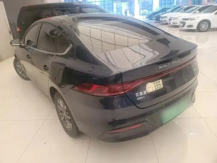 Qin PLUS 2023 Champion Edition DM-i 55KM Leading Model 5