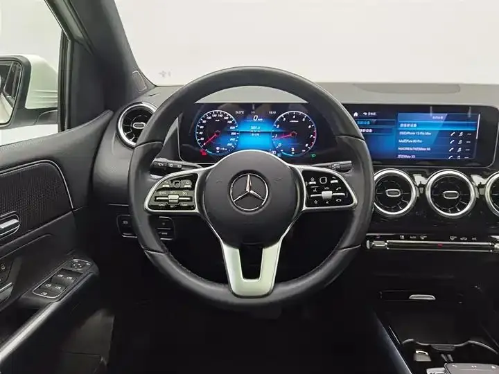 Mercedes Benz Class B 2020 Class B 200 Fashion 11