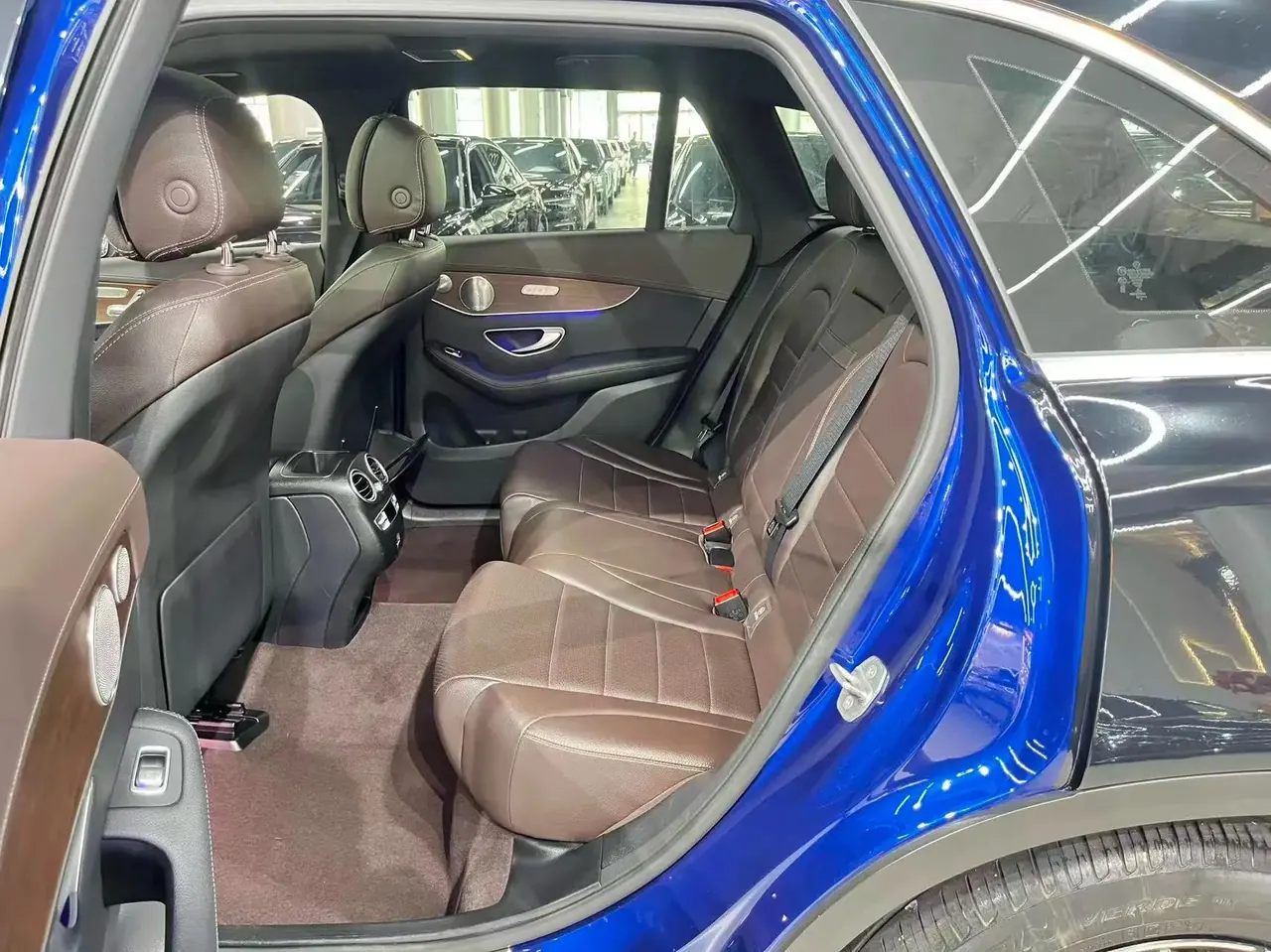 Mercedes Benz GLC 2021 model, GLC 300 L 4MATIC Sport version 6