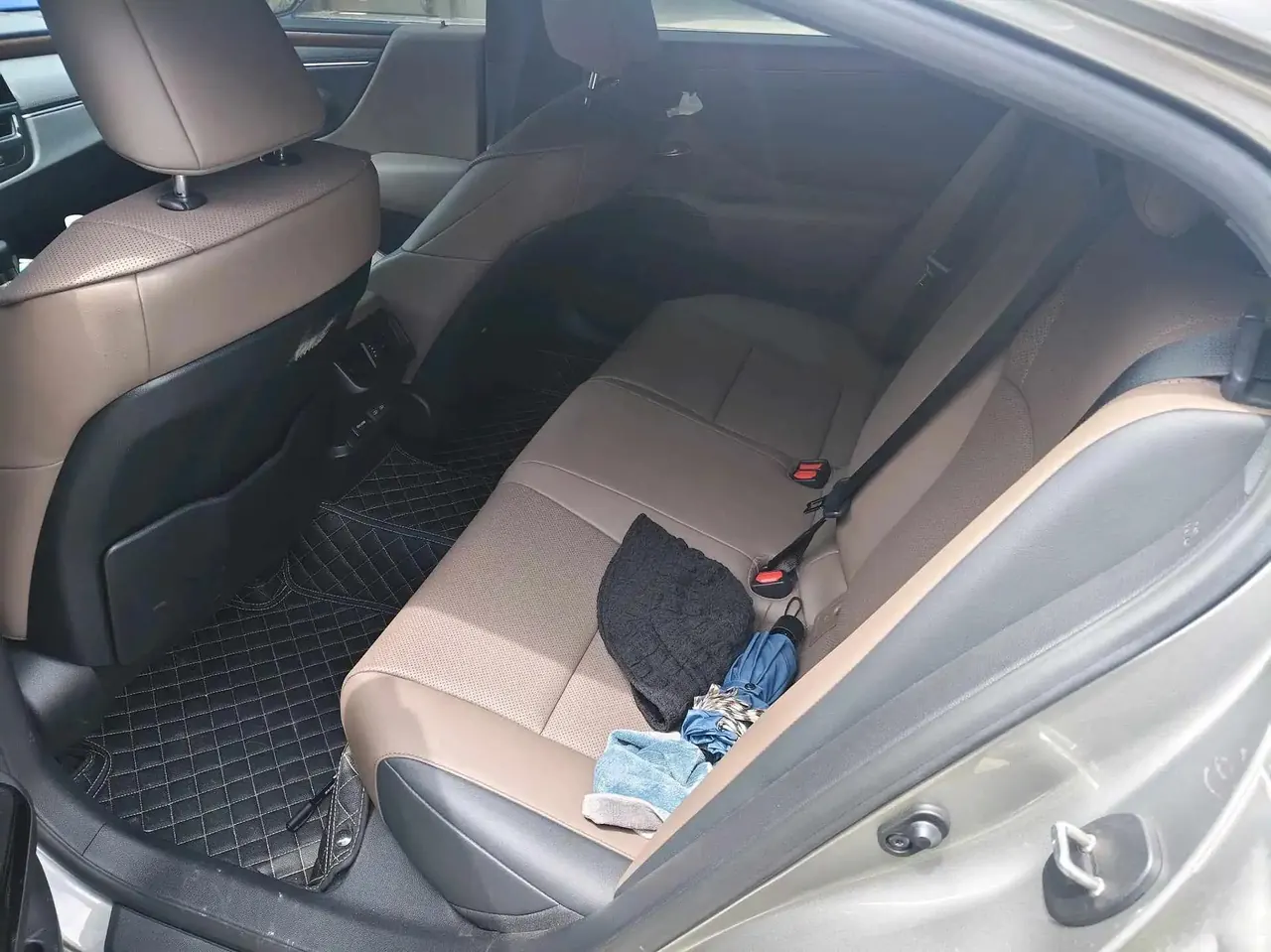 Lexus ES (Imported) 2024 ES200 2.0 Stepless Edition Automatic Gear 3
