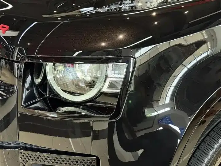 Land Rover Guard 2024 110 5.0T V8 5