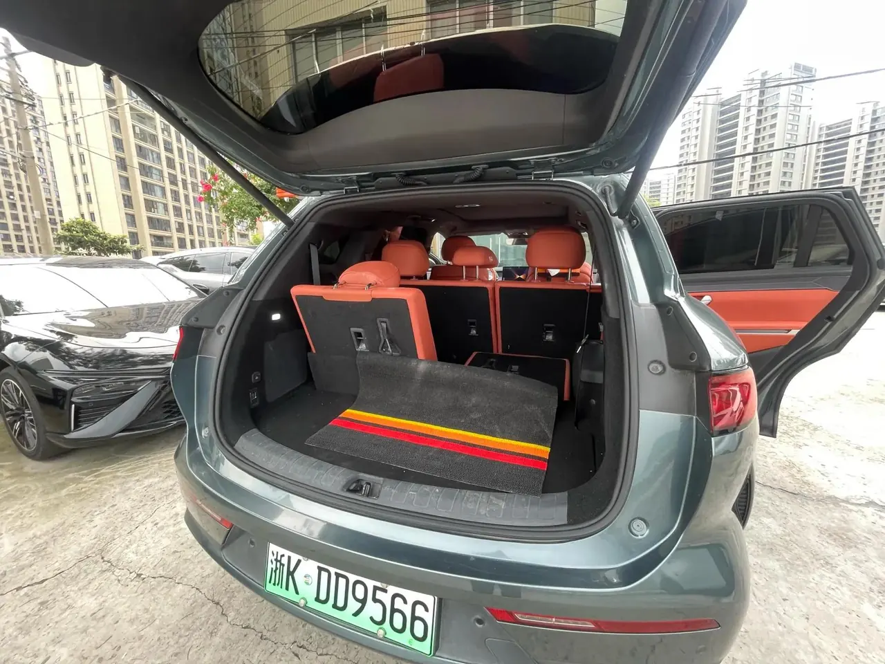 Tang L 2025 EV 670KM Laser Radar Premium 4