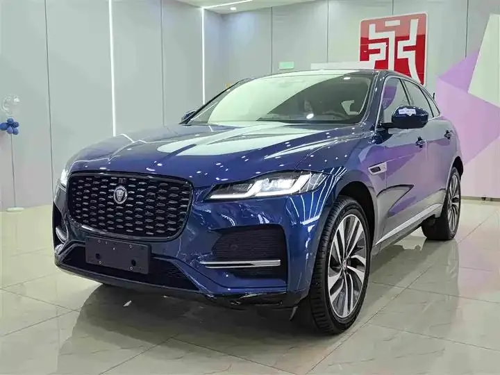 Jaguar F-PACE 2022 P250 HSE - View 1