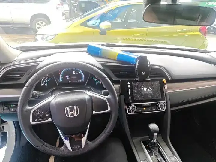 Civic 2019 220TURBO CVT Dynamic Edition Country VI 13