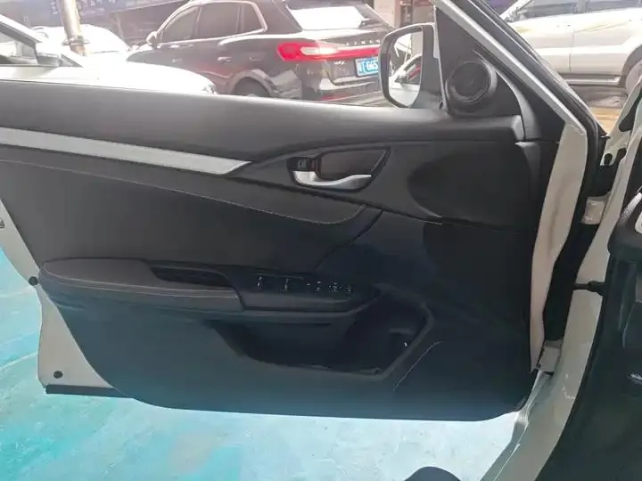 Civic 2019 220TURBO CVT Dynamic Edition Country VI 18